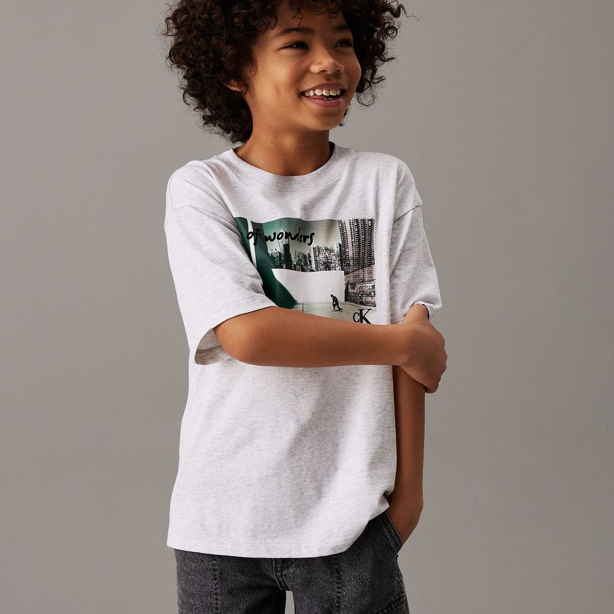 CALVIN KLEIN - Polera Niño City Scene Relaxed Blanco Calvin Klein P41