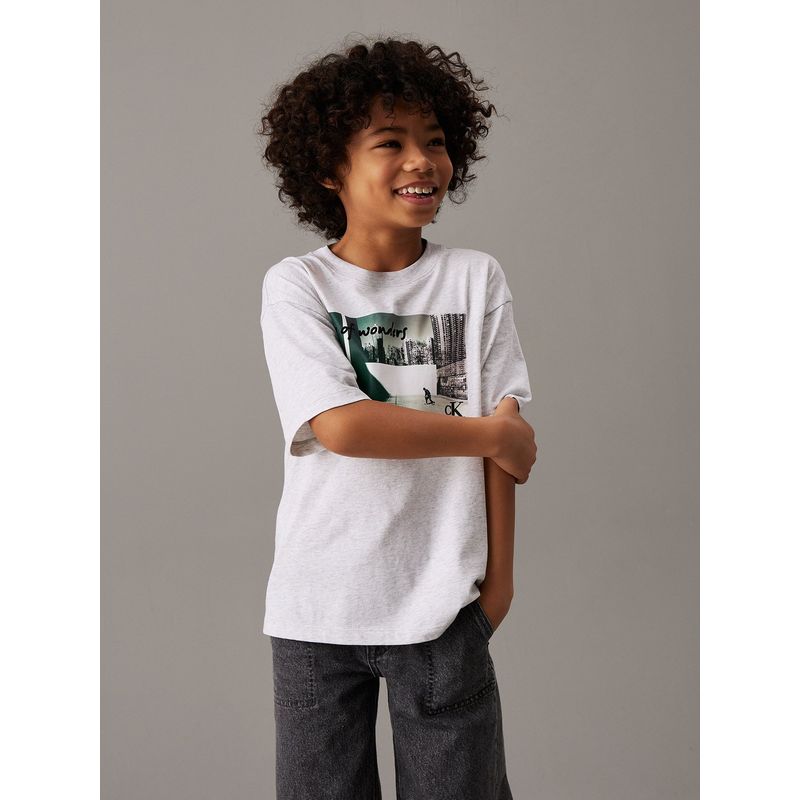 CALVIN KLEIN - Polera Niño City Scene Relaxed Blanco Calvin Klein