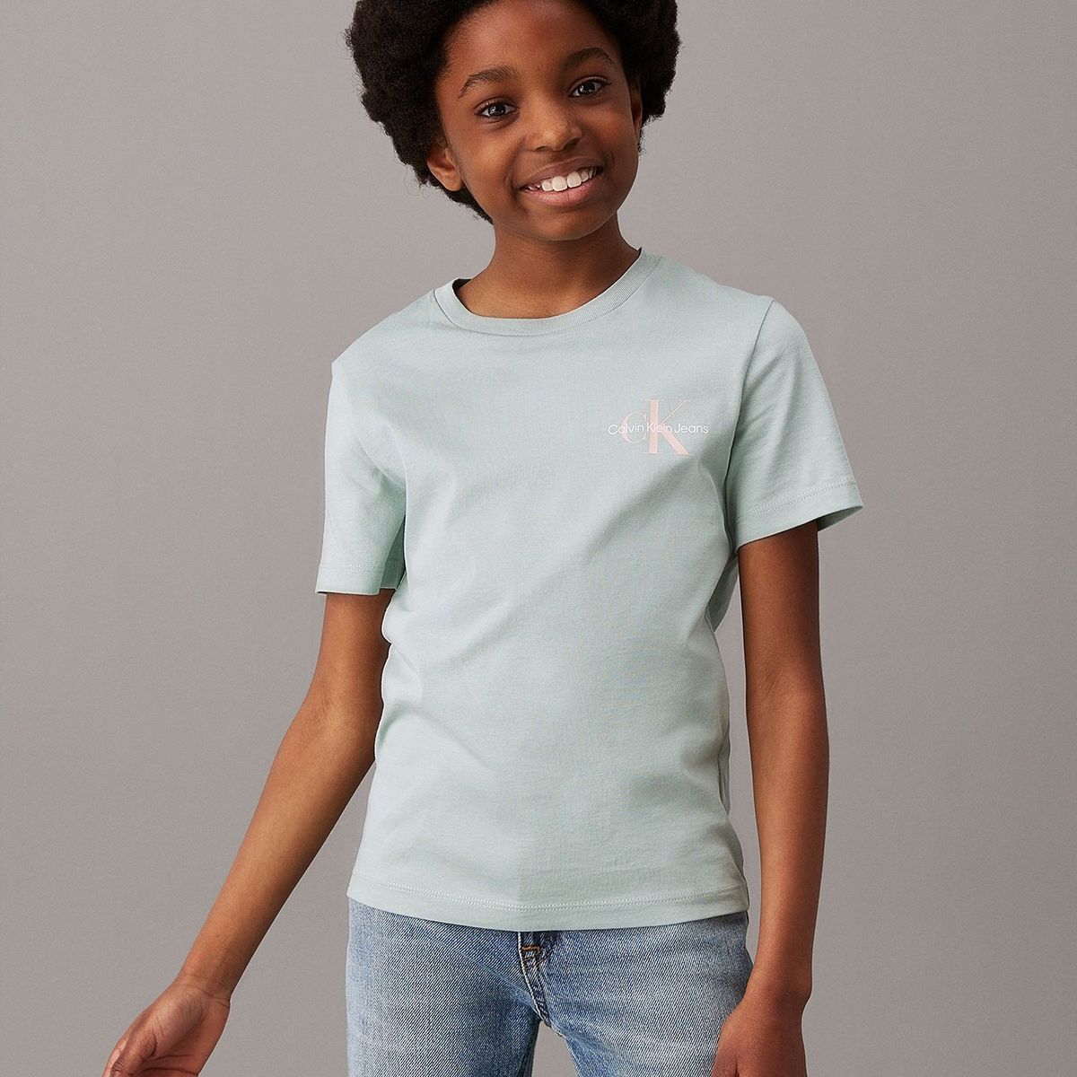 CALVIN KLEIN - Polera Niño Chest Monologo Verde Calvin Klein