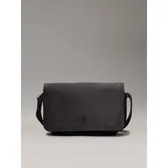 CALVIN KLEIN - Bolso Crossbody Over Webbing Negro