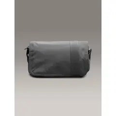 CALVIN KLEIN - Bolso Crossbody Over Webbing Gris