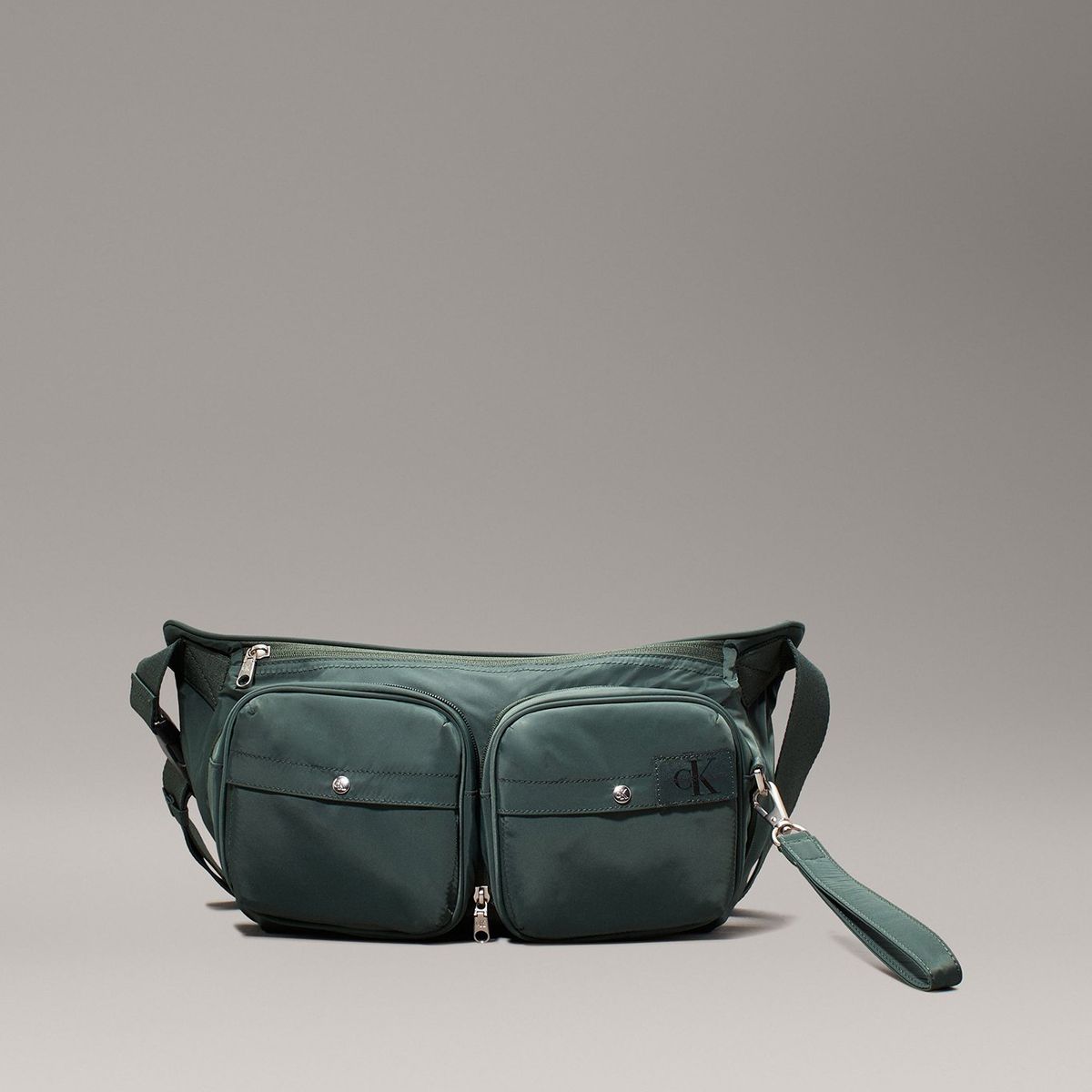 CALVIN KLEIN - Banano Plegable Messenger Sling30 Verde Calvin Klein