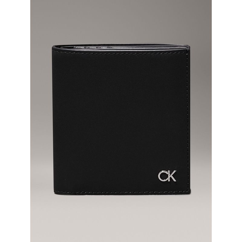 CALVIN KLEIN - Billetera Metal CK Trifold 6Cc W/Coin Negro Calvin Klein