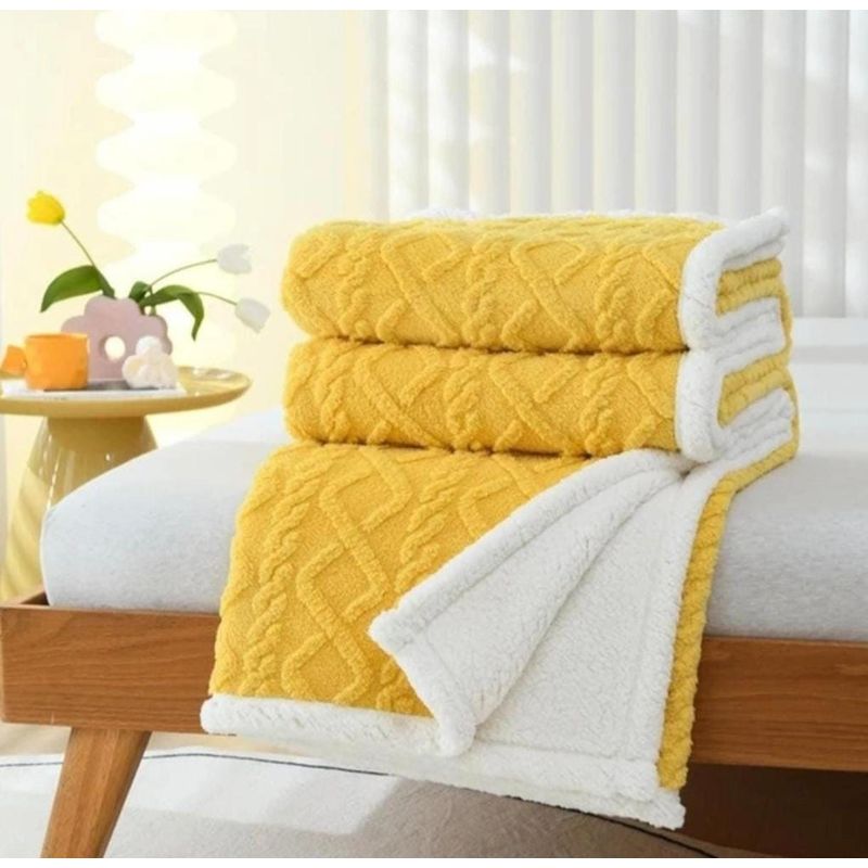 GENERICO - Frazada Plush con Chiporro 2 plazas Invierno Amarillo