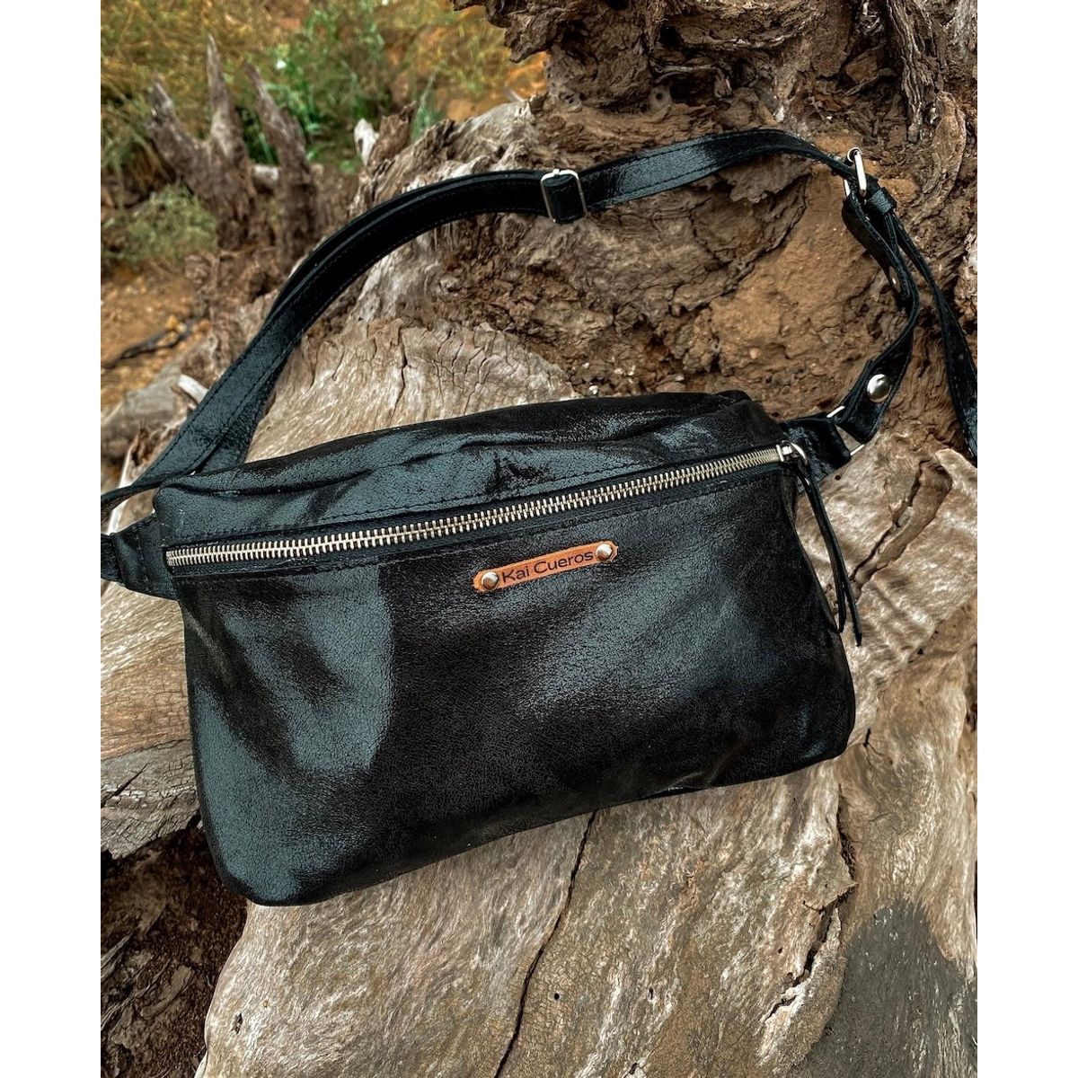 KAI CUEROS - Banano de Cuero accesorio