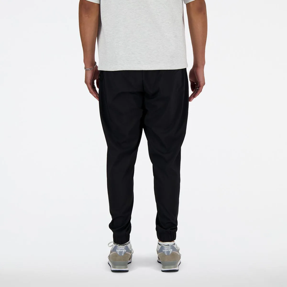 NEW BALANCE - Pantalón Running Hombre New Balance Sport Essentials Negro