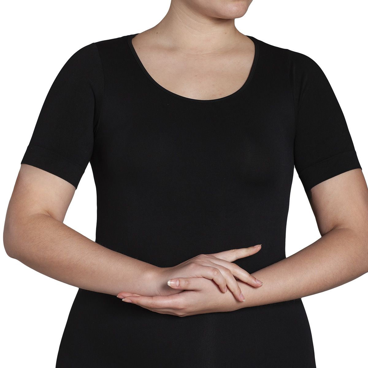 MONARCH - Polera Esencial Manga Corta Negro Monarch