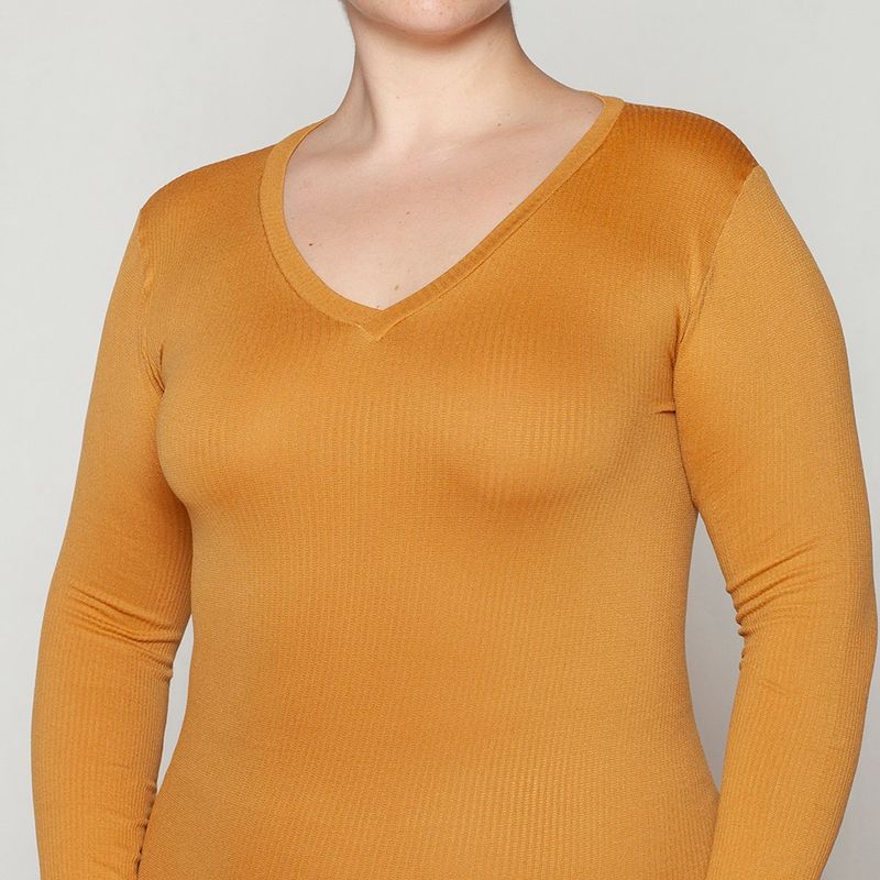 MONARCH - Polera Esencial Acanalado Escote V Mostaza Monarch