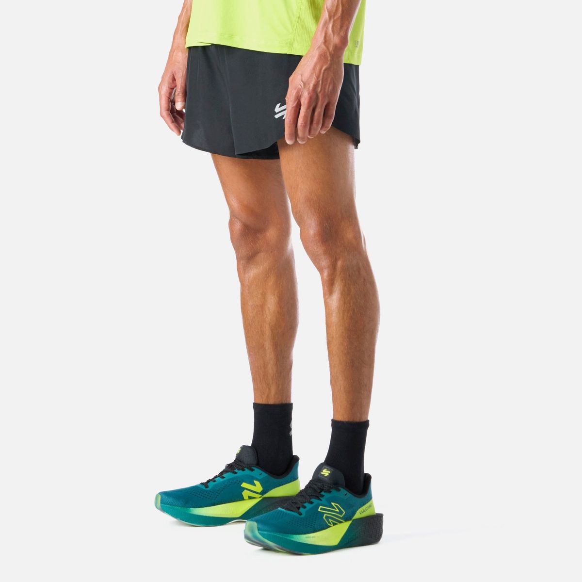 VULCANO - Short Deportivo Running 3" inches Hombre Built To Move