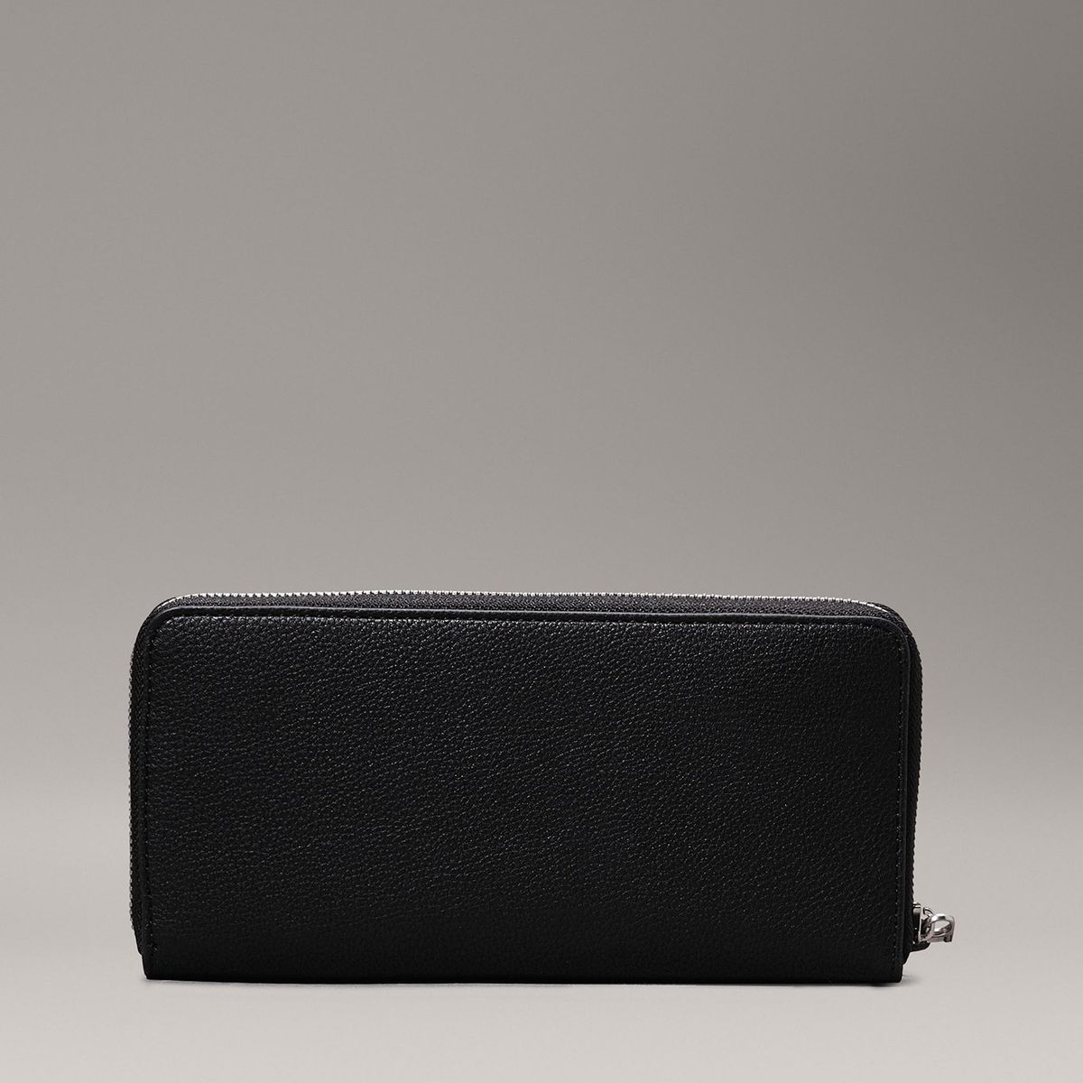 CALVIN KLEIN - Billetera Over Webbing Negro Calvin Klein