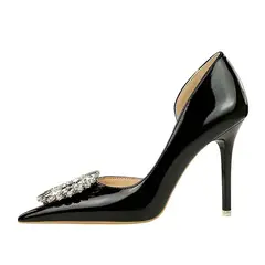 SHANDIAN - Zapato Formal Mujer Beige