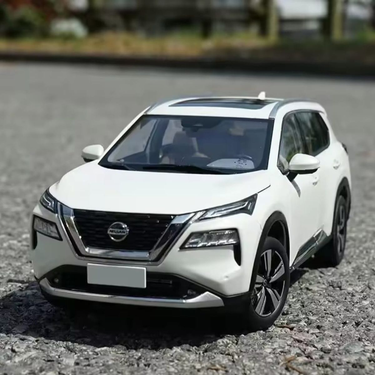 GENERICO - Nissan X-TRAIL automóvil de colección escala 1 :32 Blanco