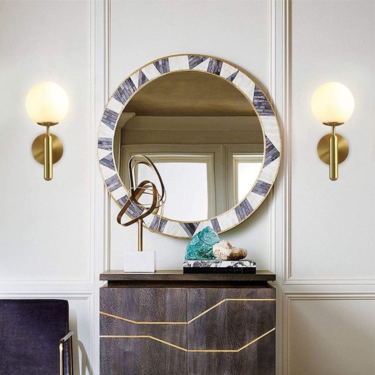 HOME NEAT - Lámpara de pared moderno con pantalla de bola vidrio blanco E27 oro