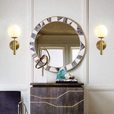 Imagen 2 del producto Lámpara de pared moderno con pantalla de bola vidrio blanco E27 oro