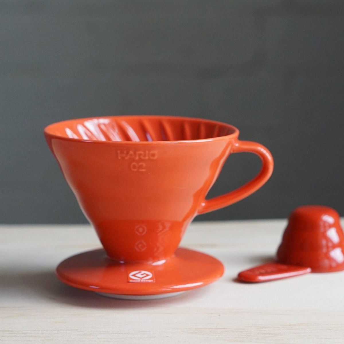 HARIO - Dripper Hario V60 02 Cerámica Rojo - Filtro cónico para café