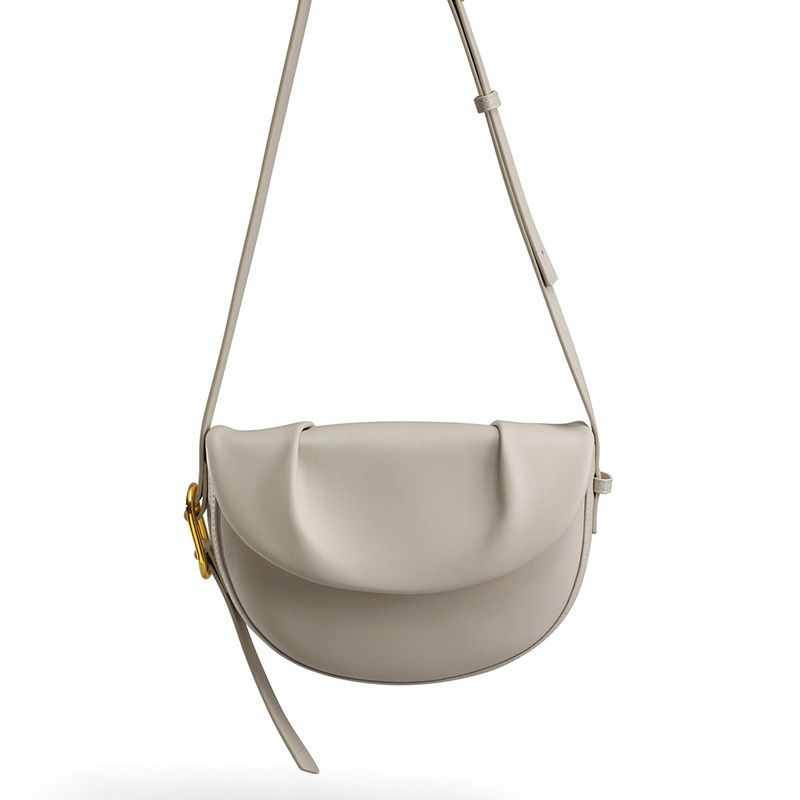 PUREPOWER - Bolso bandolera Niche de piel de vacuno con pliegues en las axilas