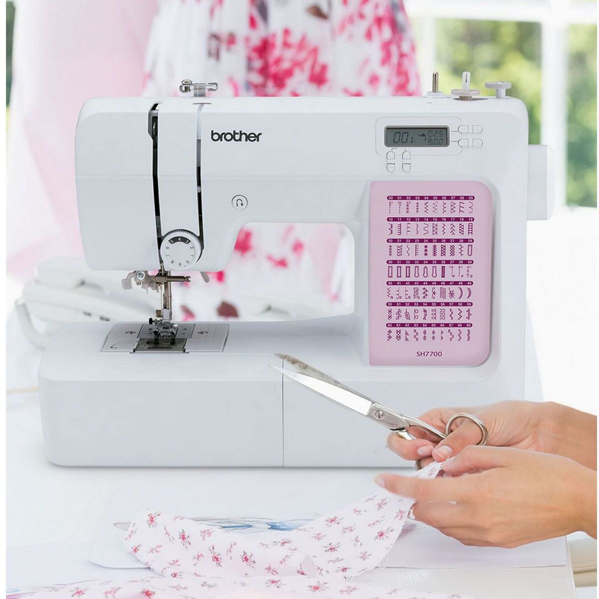 BROTHER - Máquina de Coser SH7700 computarizada + 6 hilos de regalo