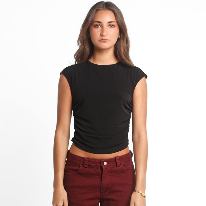ME QUIERE MUCHO POQUITO NADA - Polera Mujer Negra Ajustada Fit Crop con Recogido - Bari - MQM
