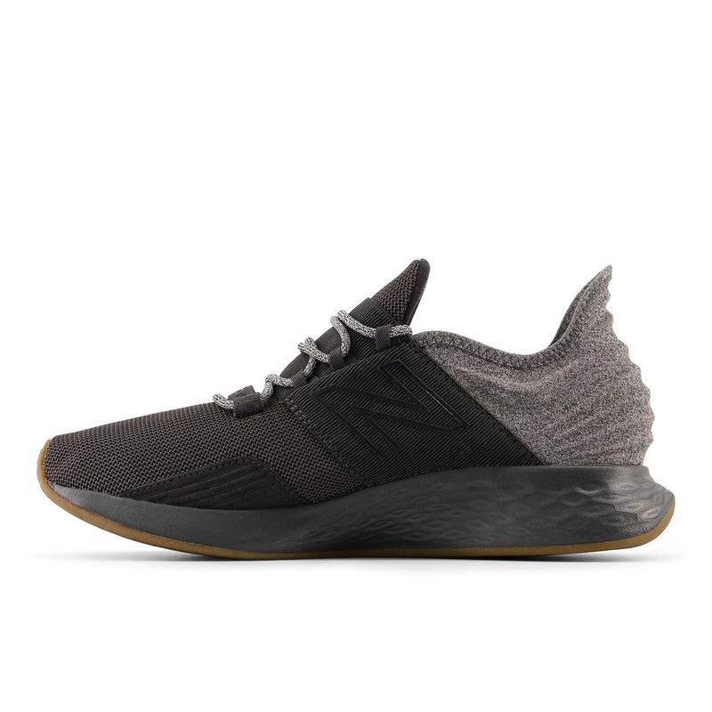 NEW BALANCE - Zapatillas Running Hombre New Balance Fresh Foam Roav Negro