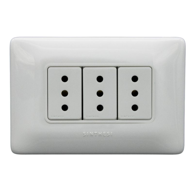 SINTHESI - Tomacorriente 10A triple armado Sinthesi s12 blanco