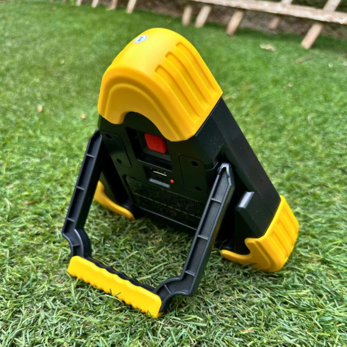 MOVI - Triángulo De Seguridad Recargable Con Luz LED