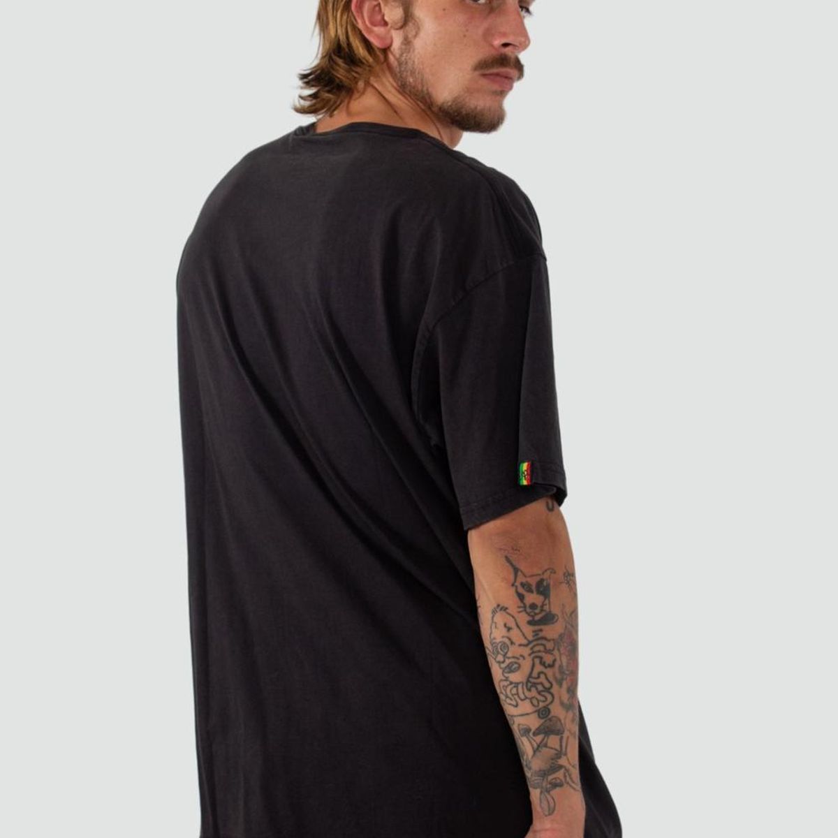 KAYA UNITE - Polera Hombre Orgánica Classy Negra