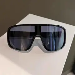 TIOZONEY - Gafas de sol cuadradas imitación diamante