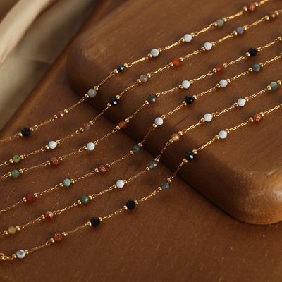 Imagen 2 del producto Collar de cuentas doradas para mujer 40cm