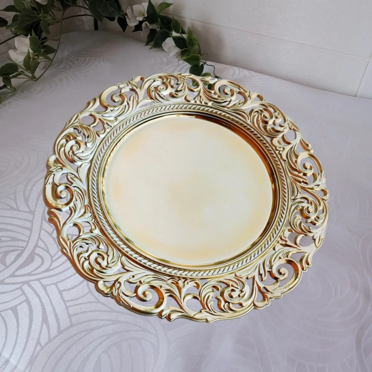 GENERICO - Pack 6 Bandejas & Plato Base Redondo - Dorado