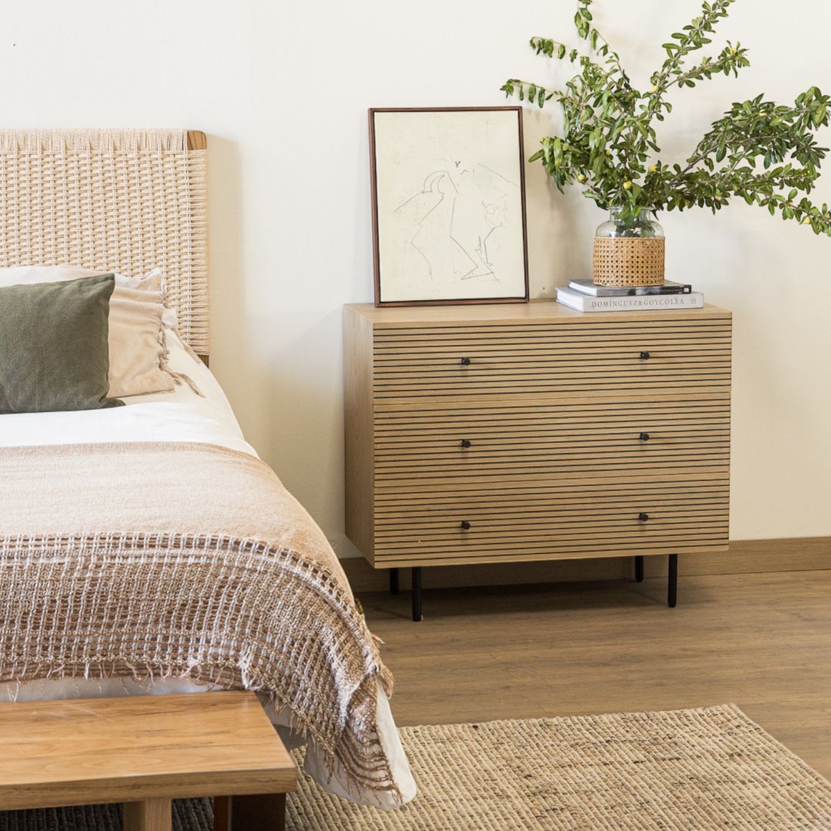 AMOBLE - Comoda Martela Amoblé