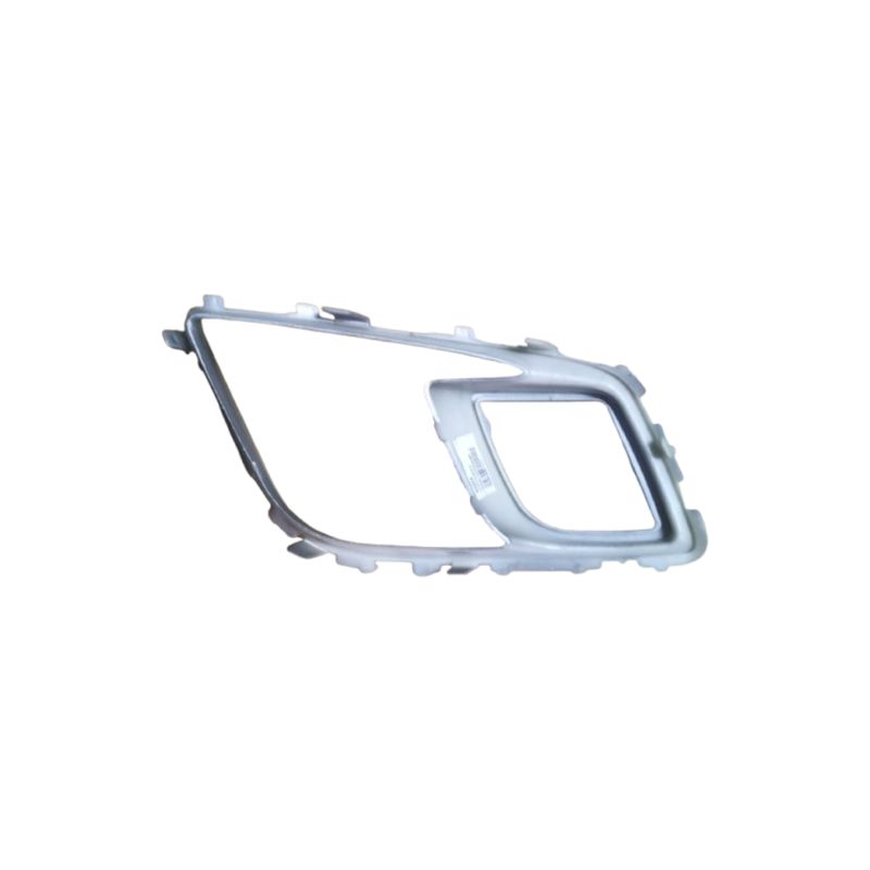 GENERICO - Bisel Rejilla o Tapa Parachoque Izquierdo MAZDA 6 2009-2010