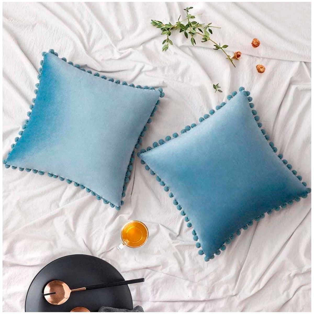 GENERICO - Pack de 02 Fundas De Cojín de Terciopelo con pompon ACeniza