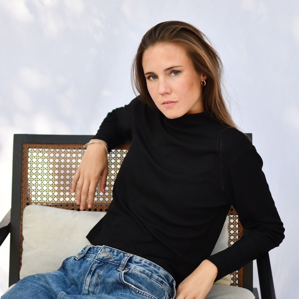 BIJOU - Beatle cuello alto negro Bijo