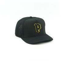 Gorra Bordada Piratas letra P negra