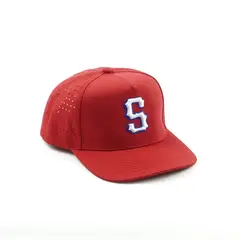 TRIPLE PLAY - Gorra Bordada Santiago Letra S Rojo