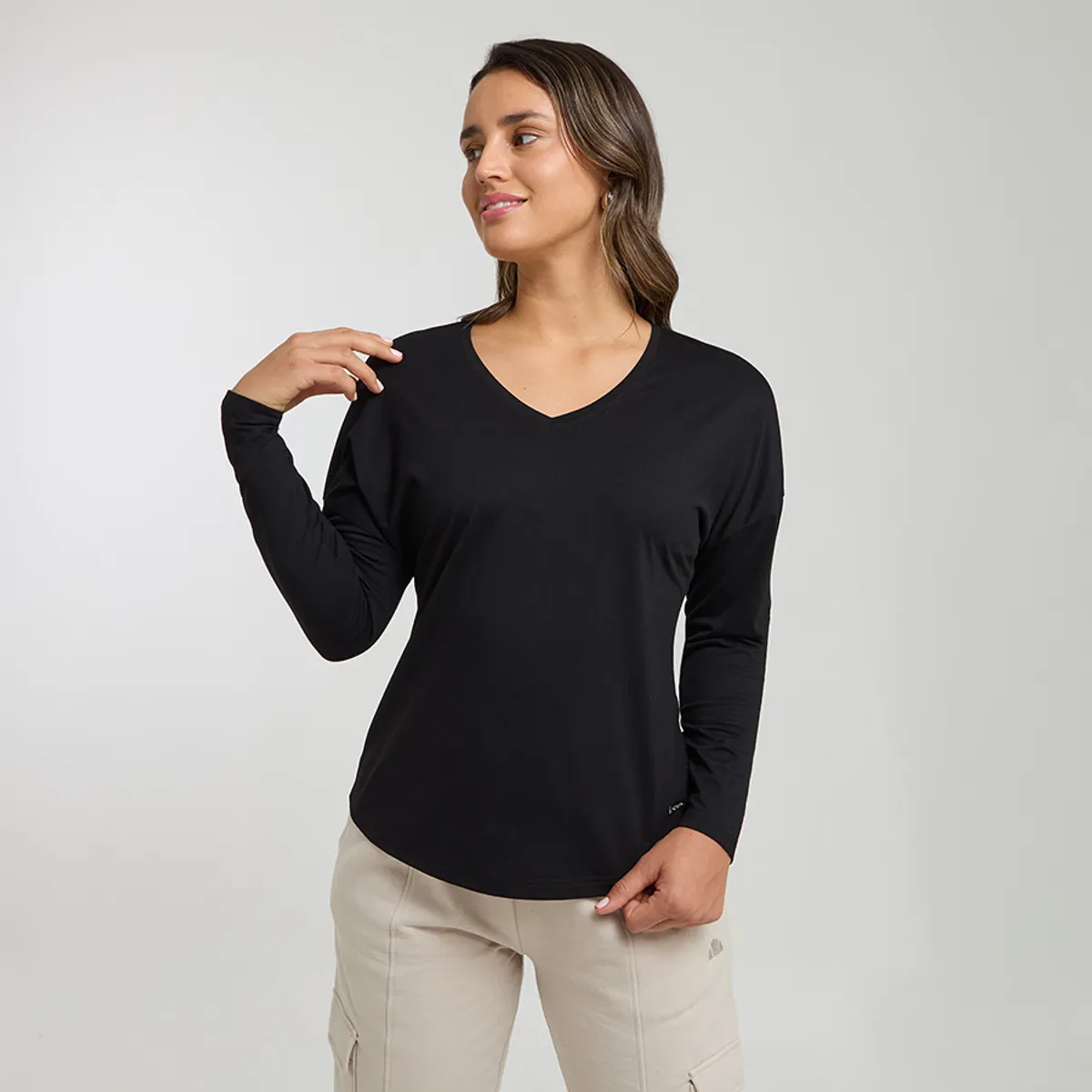 ELLESSE - POLERA MUJER ELLESSE LAURA NEGRO
