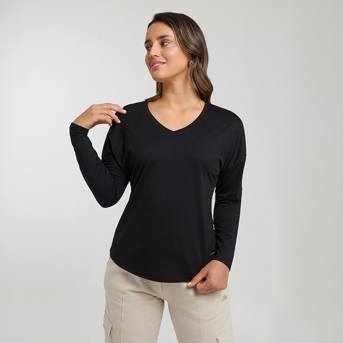 ELLESSE - POLERA MUJER ELLESSE LAURA NEGRO