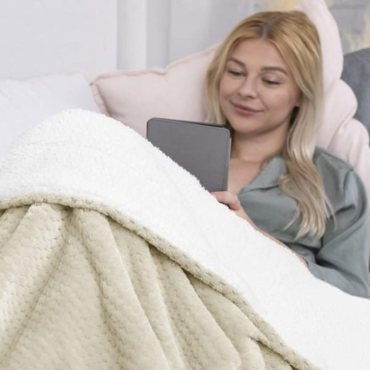 GENERICO - Manta Con Chiporro Peludita Sherpa 200cmx230cm