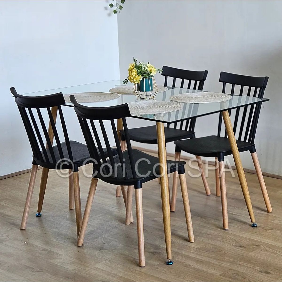CORI CORI - Juego de Comedor Vidrio 120x80cm + 4 Sillas Windsor Negro