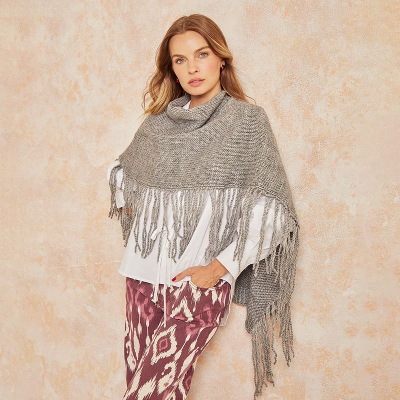 LOUNGE - Capa Lana Flecos Mujer