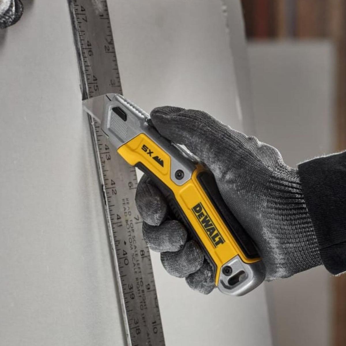 DEWALT - Cuchillo de Cuerpo Fijo y Hoja Retractil Dewalt DWHT10998