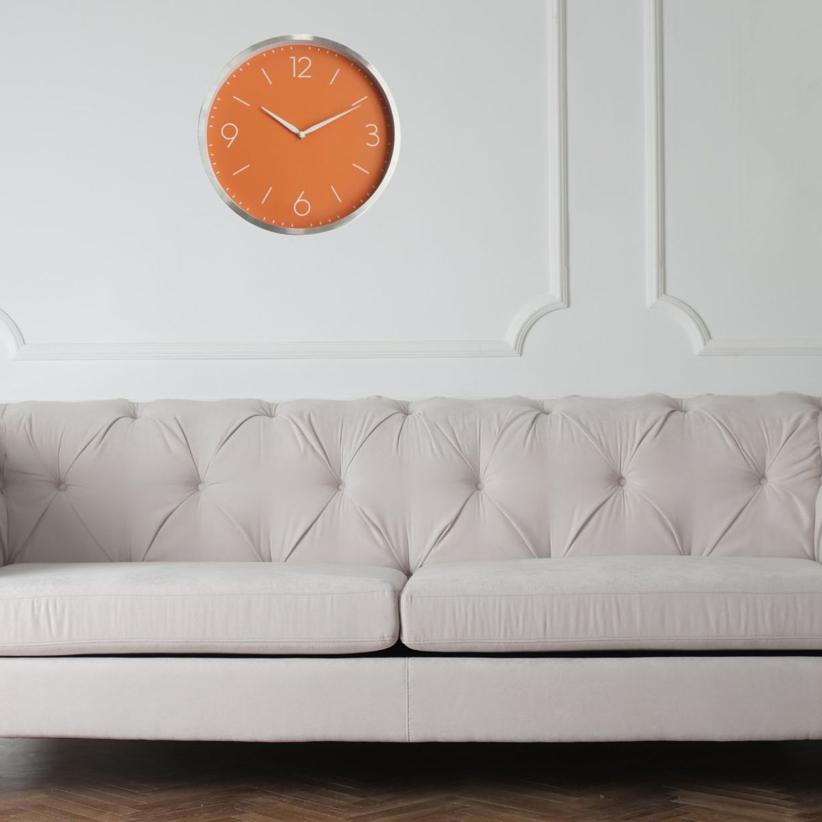 RONDA - Reloj Fondo Naranja moderno 30x30 cm