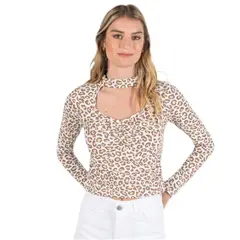 ME QUIERE MUCHO POQUITO NADA - Polera Animal Print Beige con Chocker y Diseño Moderno - MQM
