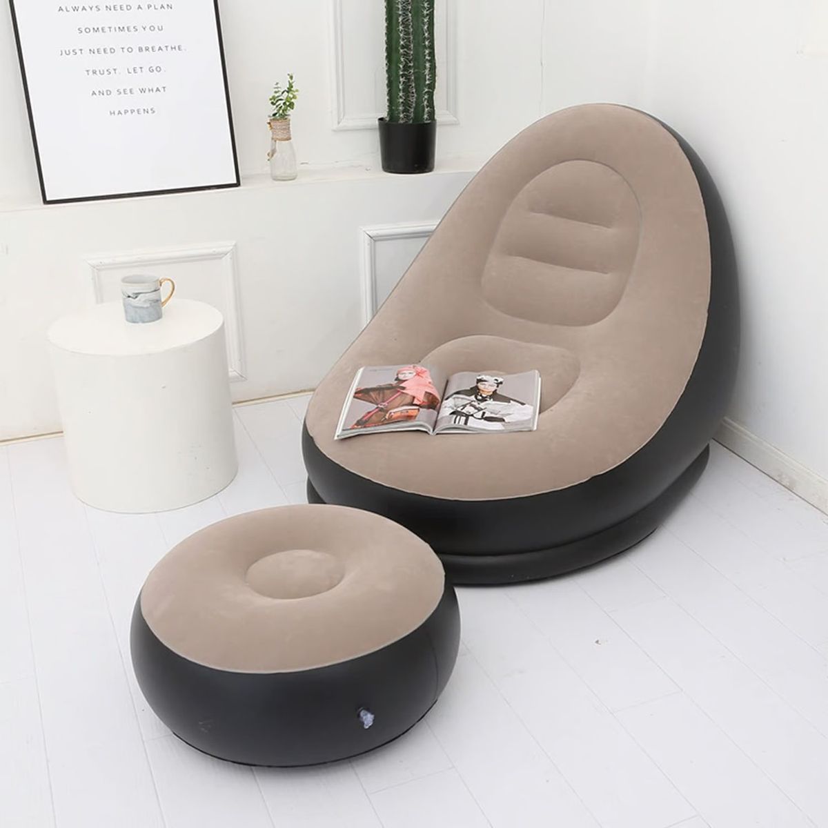MOVI - Sofa inflable con posa pies