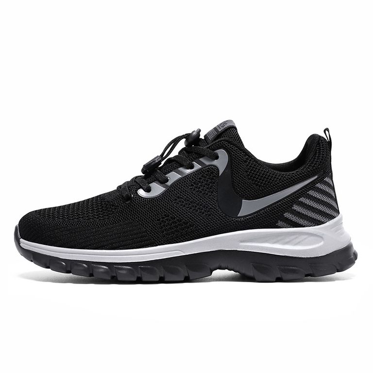 Zapatilla Deportiva Outdoor Hombre - Negro.