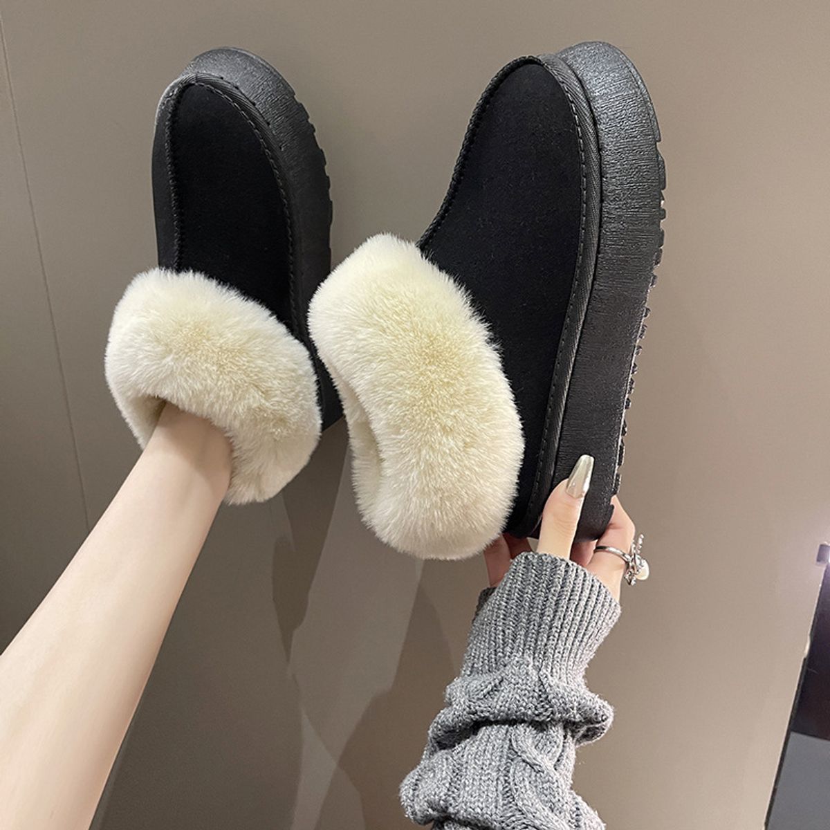 TIOZONEY - Botas de nieve cortas de felpa para mujer