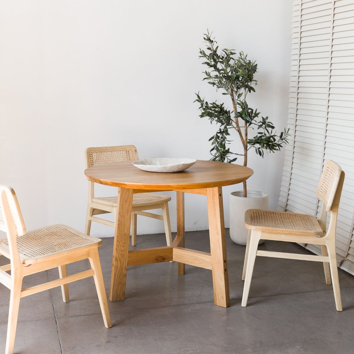 AMOBLE - Mesa De Comedor Osasuna Roble 100 Amoblé