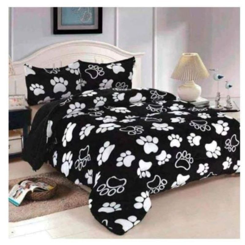 GENERICO - Cobertor plush con Chiporro 2 Plazas Negro Patitas