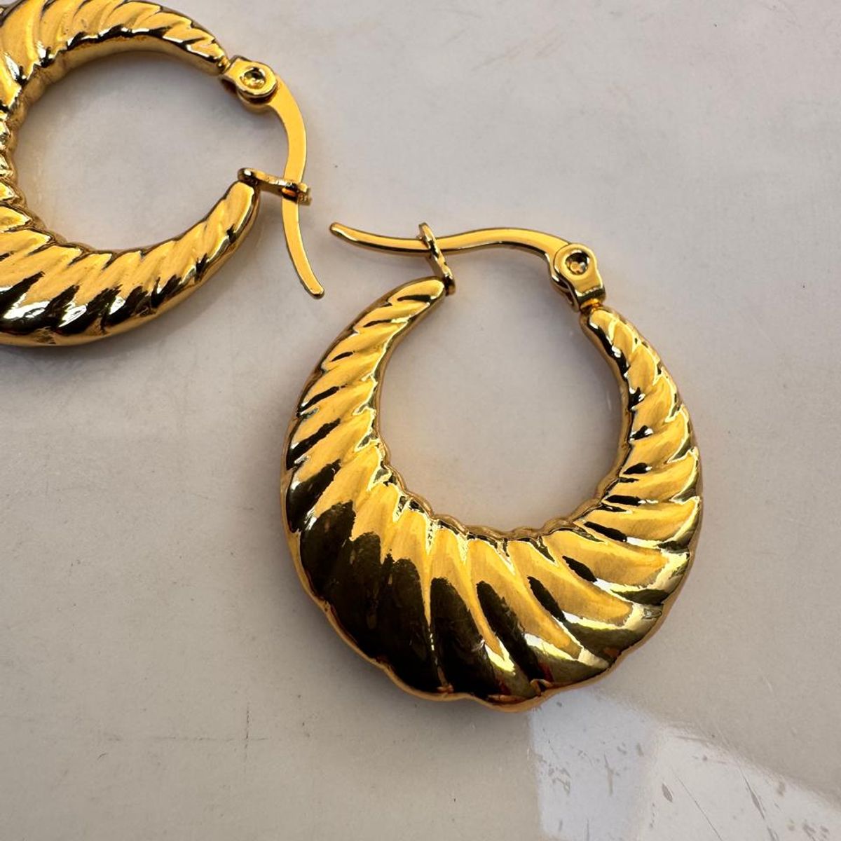 GENERICO - Aros Croiss  Elegantes Aros de Acero Inoxidable