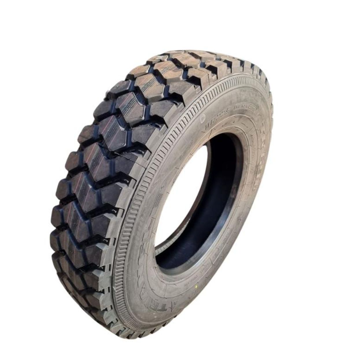 TRIANGLE - NEUMATICO 11 R225 TRIANGLE TR-691E 16PR TBR FAENA